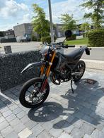 Rieju te koop 3.015 km op de teller is 50 cc, Fietsen en Brommers, 6 versnellingen, Zo goed als nieuw, 50 cc, Ophalen