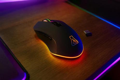 Draadloze RGB Gaming Muis – Oplaadbaar, 3200 DPI, 7 Kleuren, Computers en Software, Muizen, Zo goed als nieuw, Muis, Draadloos