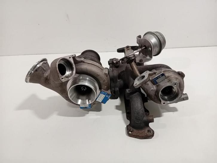 TURBO Volvo V60 I (FW / GW) (01-2010/12-2018), Auto-onderdelen, Motor en Toebehoren, Volvo, Gebruikt