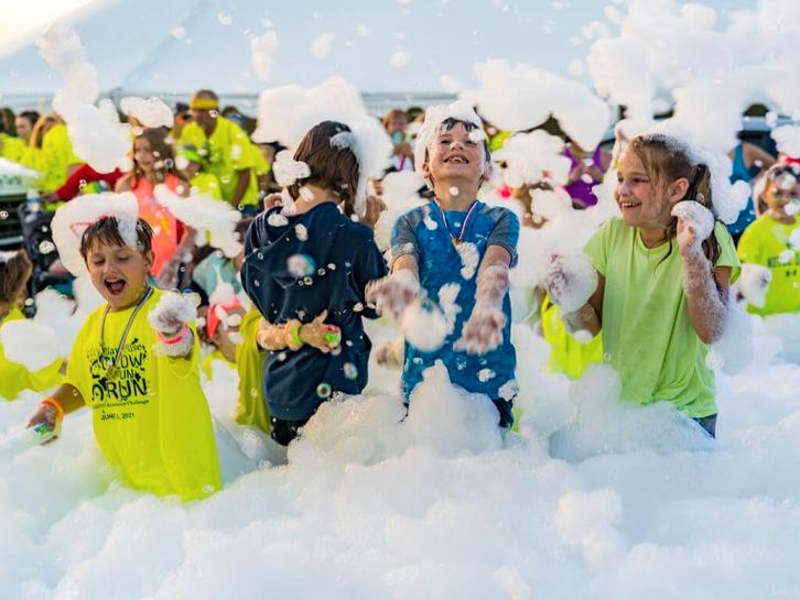 Nieuwe First Class Schuim machine 1000W, Contacten en Berichten, Muziek maken en Bandleden