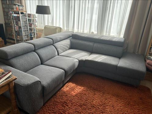 Hoeksalon met elektrisch aangedreven relaxgedeeltes, Huis en Inrichting, Zetels | Complete zithoeken, Gebruikt, Stof, Ophalen