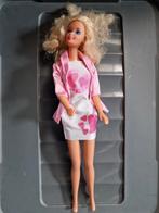 Vintage barbie. Barbiepop van Mattel 1966 China, Verzamelen, Ophalen of Verzenden, Zo goed als nieuw