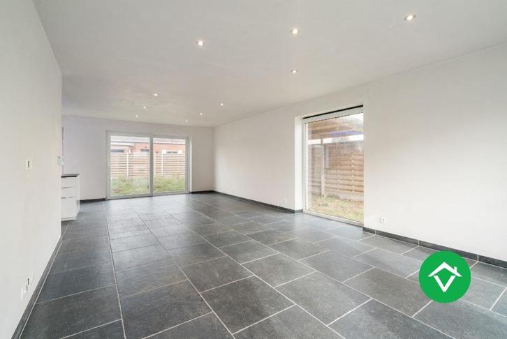 Nieuwbouwwoning met drie slaapkamers te koop in Kortemark, Immo, Huizen en Appartementen te koop, Provincie West-Vlaanderen, 200 tot 500 m²