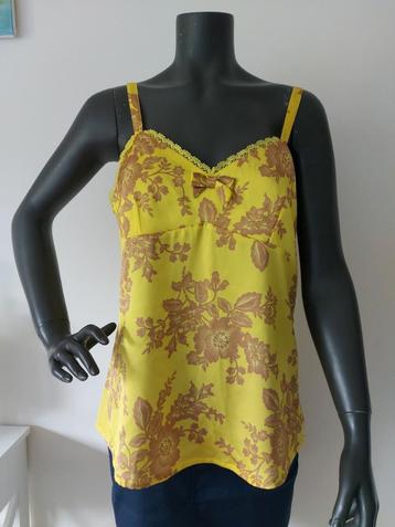 Topje Twinset Le Coeur mt 38 beschikbaar voor biedingen