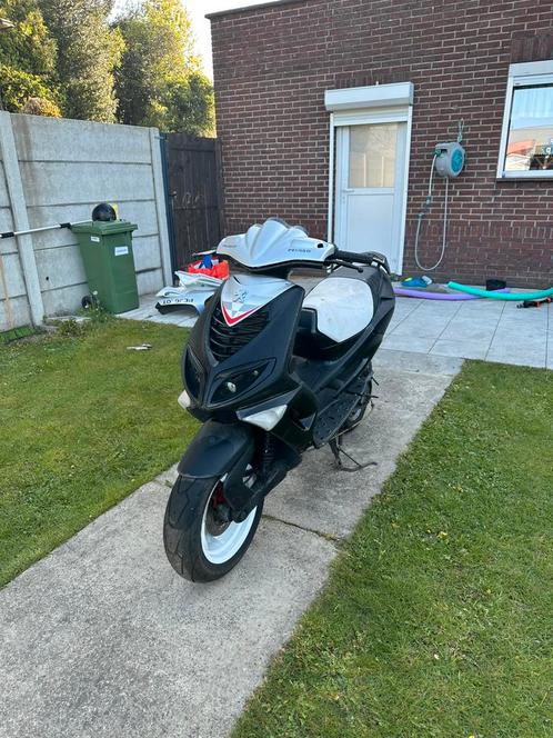 Peugeot speedfight 2. a klasse. MOTOR DEFECT., Fietsen en Brommers, Scooters | Peugeot, Gebruikt, Speedfight, Klasse A (25 km/u)