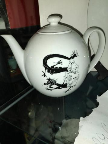 kuifje axis paris 1994 : de koffiepot . beschikbaar voor biedingen