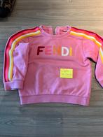 Leuke Sweater Fendi maat 24m tailleert ruim, Enlèvement ou Envoi, Comme neuf