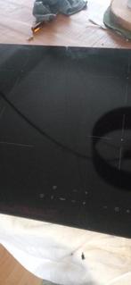 Cuisinière à induction en verre cassé Ikea, Electroménager, 4 zones de cuisson, Encastré, Enlèvement, Utilisé