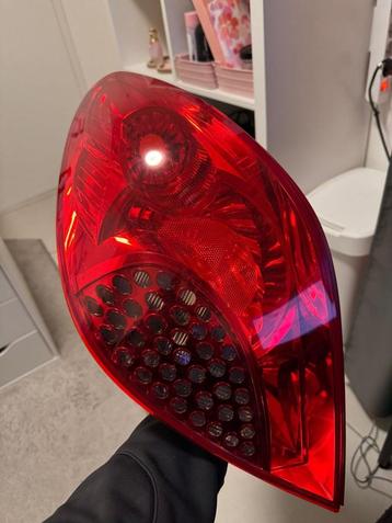 Achterlight links (Peugeot 207) beschikbaar voor biedingen