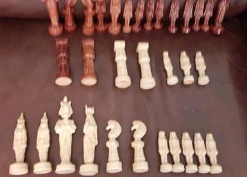 Unieke Antieke Egyptisch schaakstukken in Keramiek  beschikbaar voor biedingen