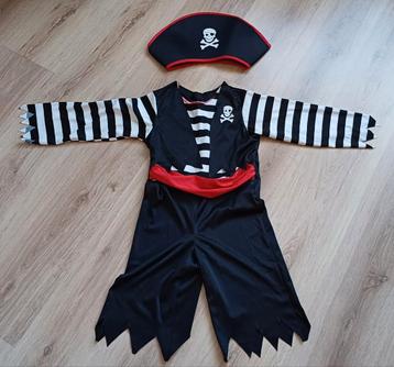 Déguisement Pirate 4-6ans disponible aux enchères