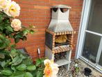 Bbq in steen tuozi, Tuin en Terras, Ophalen, Zo goed als nieuw, Overige merken, Met accessoires