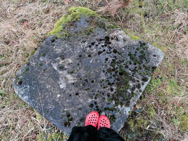 Très grandes assiettes anciennes en pierre bleue (pierre ble, Jardin & Terrasse, Gravier, Rochers & Caillasse, Noir, Enlèvement