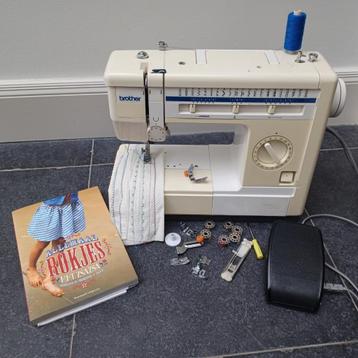 Brother naaimachine - compleet pakket  + gratis boek beschikbaar voor biedingen