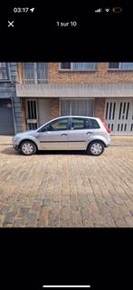 Ford fiesta essence, Autos, Argent ou Gris, Achat, 5 portes, Berline