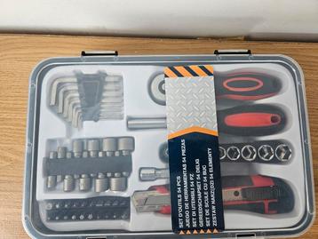 Gereedschapset 54delige Nieuw beschikbaar voor biedingen