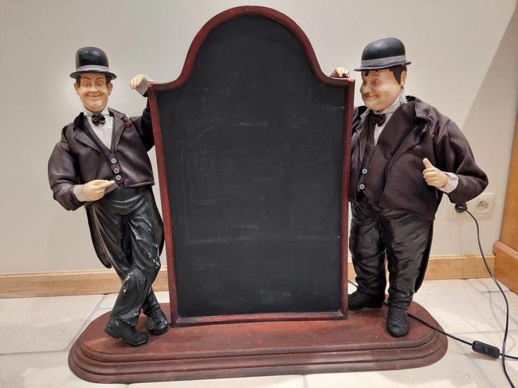 RARE ++ automate LAUREL & HARDY tableau noir menu, Collections, Statues & Figurines, Utilisé, Enlèvement