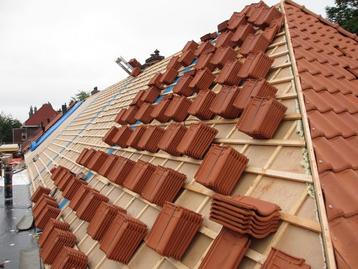 Dakrenovatie werken.Nieuw dak maken werken.0465826053 beschikbaar voor biedingen