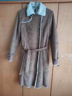 Magnifique manteau en daim. Taille 40. NafNaf, Kleding | Dames, Ophalen of Verzenden, Zo goed als nieuw