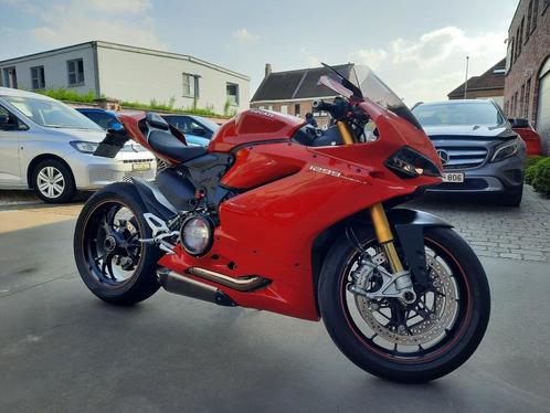 Ducati 1299s , 12800km , Akrapovic uitlaat , mooie staat, Motos, Motos | Ducati, Entreprise, Sport, plus de 35 kW, 2 cylindres