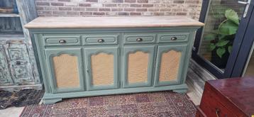 Groot dressoir olijfgroen, rotan & whitewashed blad beschikbaar voor biedingen
