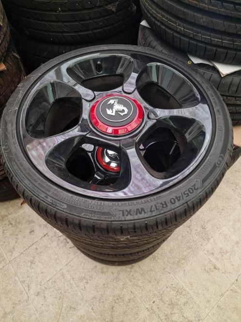 17'' ABARTH velgen + 4 banden PIRELLI voor (fiat) 500 595, Auto-onderdelen, Banden en Velgen, Velg(en), Zomerbanden, 17 inch, 205 mm