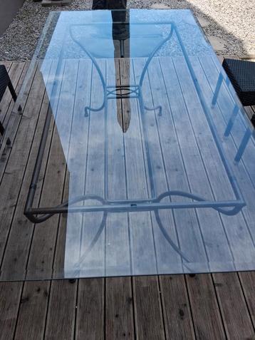 Table  beschikbaar voor biedingen