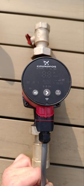 Circulateur GRUNDFOS Alpha 2 25-80 beschikbaar voor biedingen