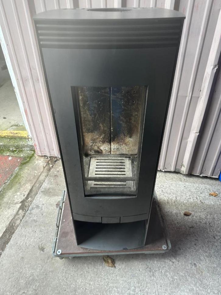 Poêle à bois PANADERO ALBA, Huis en Inrichting, Haarden, Gebruikt, Houthaard, Ophalen