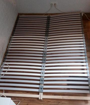 Sommier à lattes Ikea LÖNSET 140x200 cm beschikbaar voor biedingen