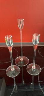 Bougeoirs, Enlèvement