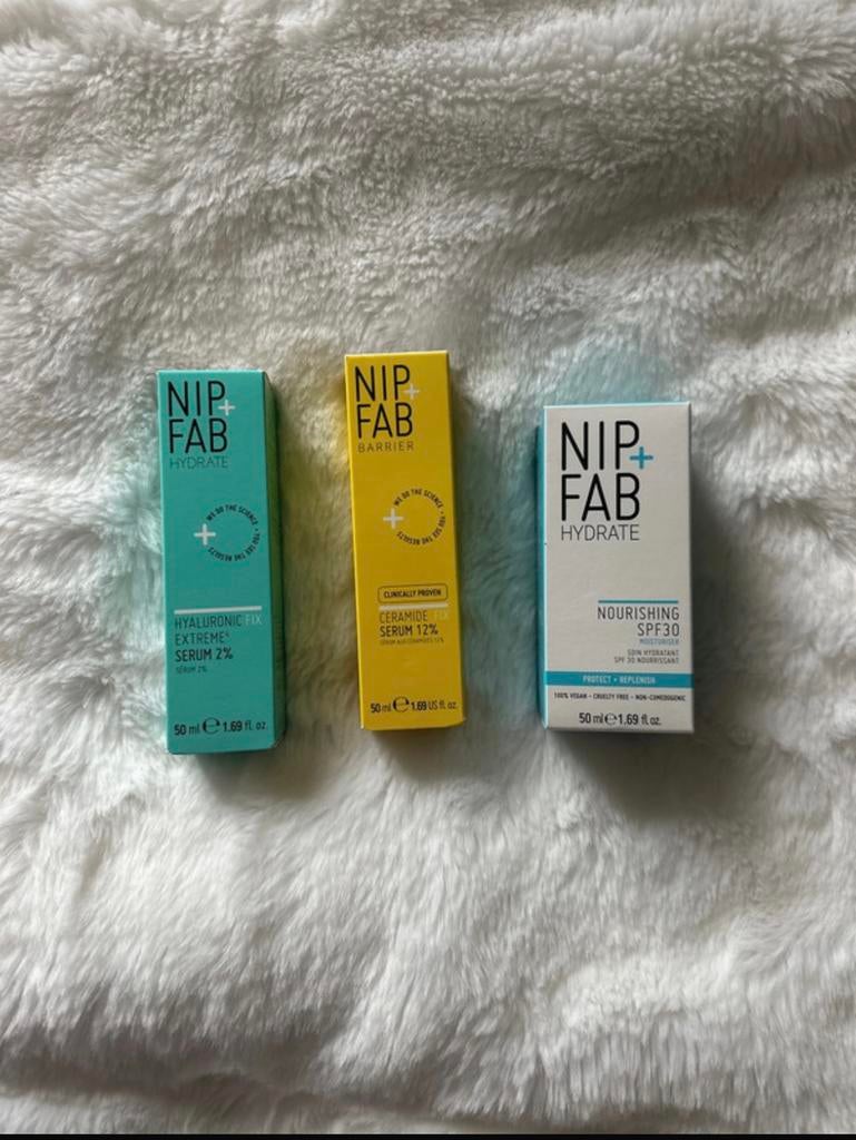 Sérums hydratants et protecteurs et hydratants Nip+Fab, Bijoux, Sacs & Beauté, Beauté | Soins du visage, Neuf, Enlèvement ou Envoi