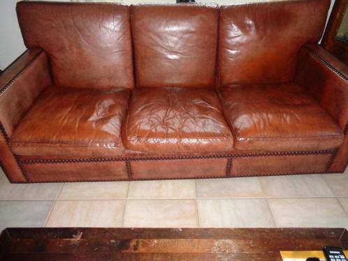 *Prachtige originele BOLTON 3-zits & poef in dik buffelleder, Antiek en Kunst, Antiek | Meubels | Stoelen en Sofa's, Ophalen