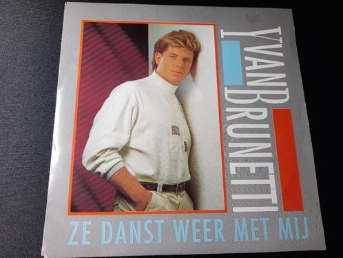 Yvan Brunetti – Ze danst weer met mij ' 7 = Mint, Cd's en Dvd's, Vinyl Singles, Zo goed als nieuw, Single, Pop, 7 inch, Ophalen of Verzenden