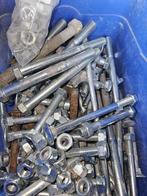 quincaillerie, Doe-het-zelf en Bouw, IJzerwaren en Bevestigingsmiddelen, Ophalen, Zo goed als nieuw, 100 tot 250 mm, Bouten of Moeren