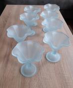 Set matglazen ijscoupes - lichtblauw, Huis en Inrichting, Keuken | Servies, Ophalen of Verzenden, Zo goed als nieuw, Glas, Glas of Glazen