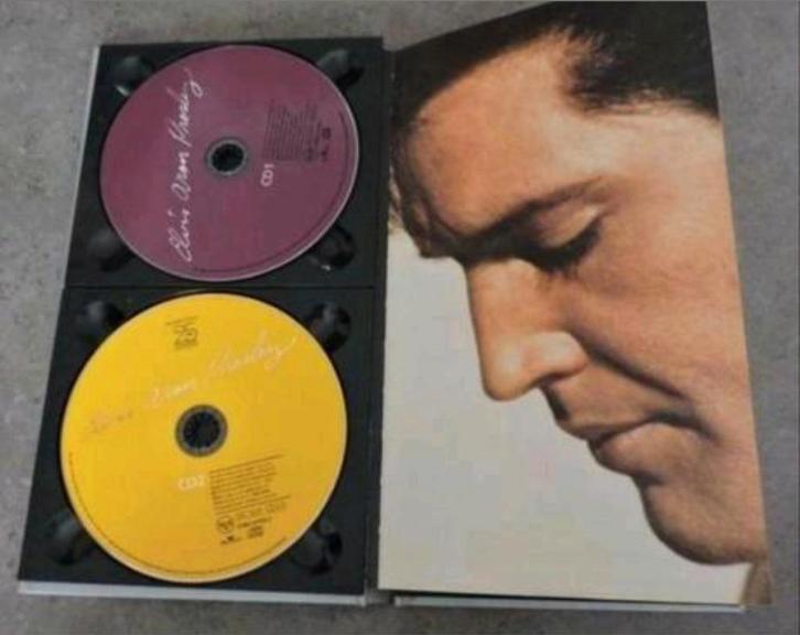 elvis presley verzamelmap met cd, Verzamelen, Muziek, Artiesten en Beroemdheden, Zo goed als nieuw, Cd of Plaat, Ophalen of Verzenden