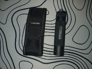 Ledlenser T2 zaklamp – werkt perfect + hoes inbegrepen
 beschikbaar voor biedingen
