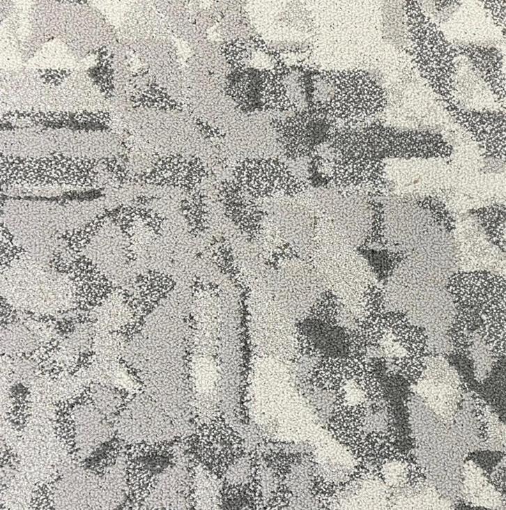 Mooie lichte tapijttegels met patroon, nieuw in doos, Huis en Inrichting, Slaapkamer | Complete slaapkamers, Nieuw, Ophalen of Verzenden