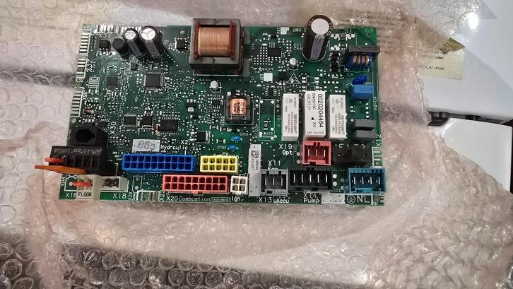 Bulex isotwin, Doe-het-zelf en Bouw, Verwarming en Radiatoren, Gebruikt, Cv-ketel of Combi-ketel, Hoog rendement (Hr), Ophalen