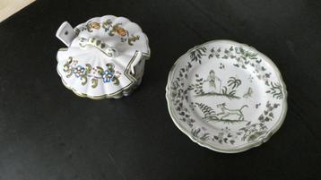 Potje en bord Porselein. beschikbaar voor biedingen