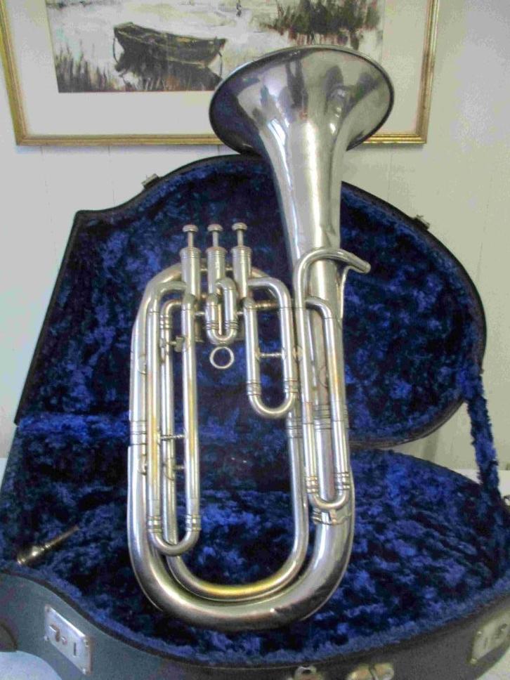 Bariton Steenhuysen Brussel, Muziek en Instrumenten, Blaasinstrumenten | Tuba's, Gebruikt, Overige typen, Met koffer of draagtas