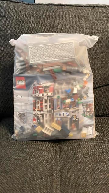 Lego 10218 pet shop beschikbaar voor biedingen