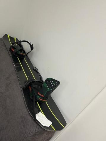 Salomon Dancehall 147 snowboard- en Strata-bindingen beschikbaar voor biedingen