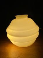 ABAT-JOUR ART DÉCO JAUNE DOUX. ANNÉES 1930. PARFAIT ÉTAT., Enlèvement ou Envoi