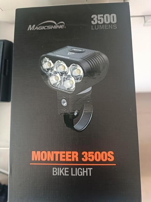 Magicshine Monteer 3500, Fietsen en Brommers, Fietsaccessoires | Fietsverlichting, Zo goed als nieuw, Accu, Ophalen of Verzenden