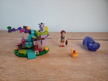 Lego elves Emiliy jones et le bébé dragon