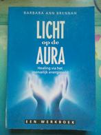 Barbara Ann Brennan - Licht op de aura, Boeken, Spiritualiteit algemeen, Ophalen of Verzenden, Zo goed als nieuw, Barbara Ann Brennan