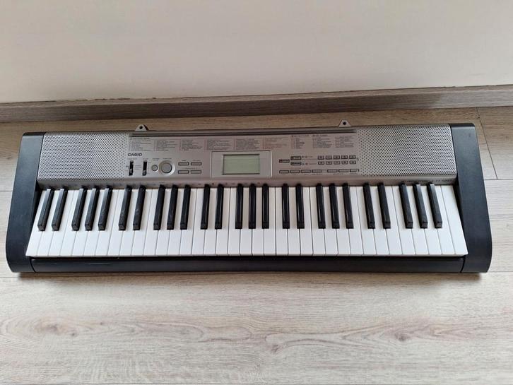 Key lighting keyboard casio LK-120, Muziek en Instrumenten, Keyboards, Zo goed als nieuw, Casio, Ophalen