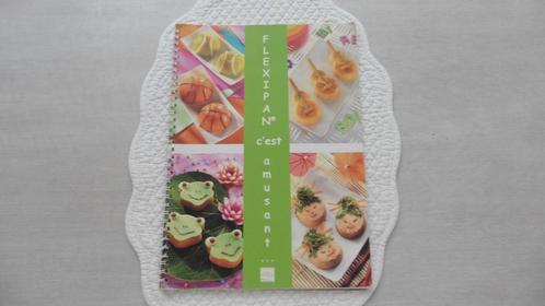 Een receptenboek + 4 professionele FLEXIPAN-mallen in s, Hobby en Vrije tijd, Taarten en Cupcakes maken, Gebruikt, Ophalen of Verzenden